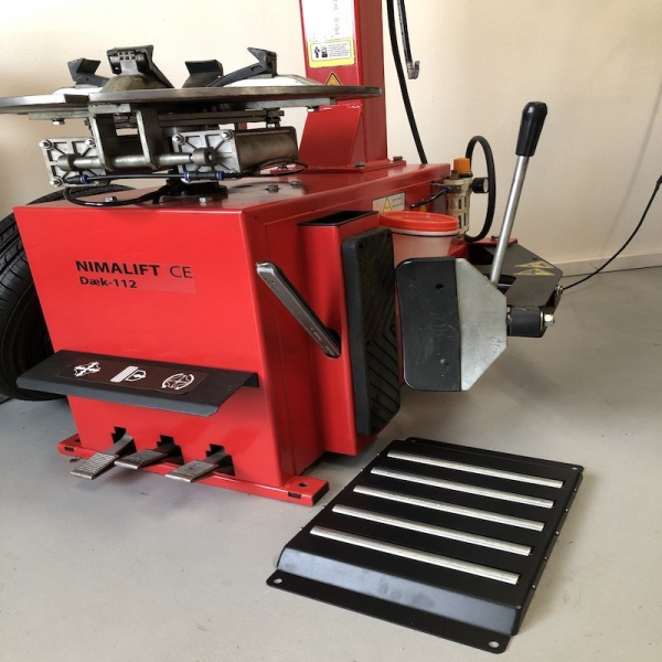 Nésta LDK Lastik Döndürme Konveyörü